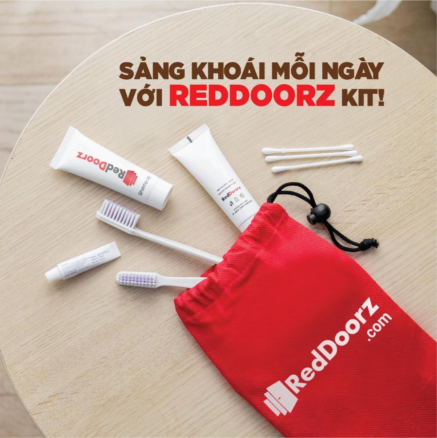 Reddoorz Marieline 2 Hotel Ho Chi Minh-staden Exteriör bild